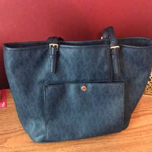 Navy Michael kors purse